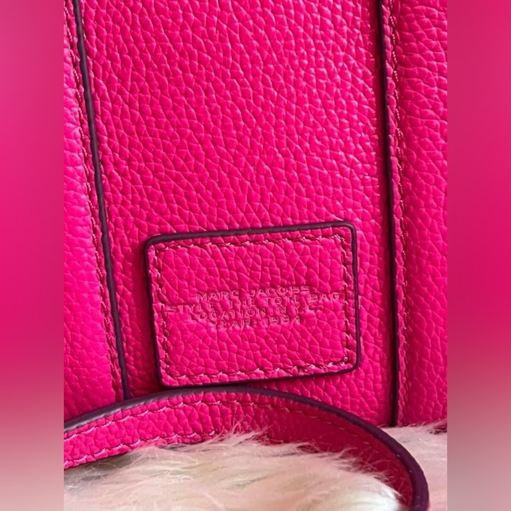 H053L01RE22 - Marc Jacobs The Leather Micro Tote Bag - Picture 8 of 14